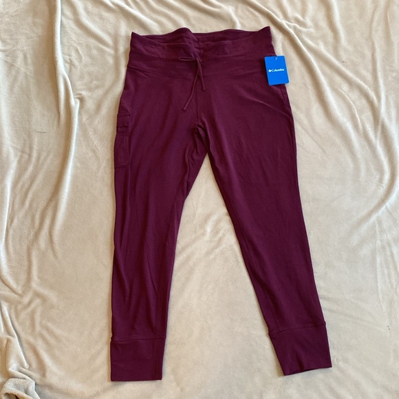 2/$18 Columbia NWT XXL burgundy legging joggers with pockets - Picture 5 of 5